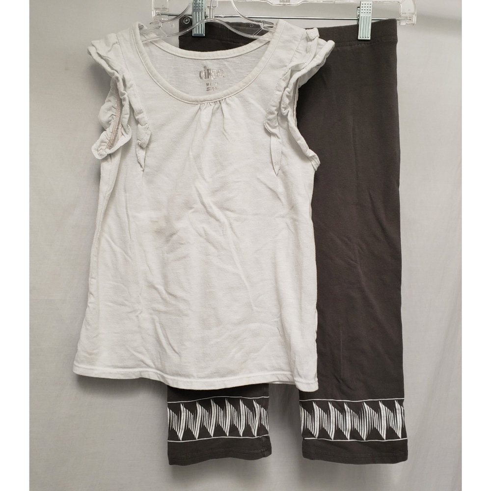 Circo Tee & Maggie Organics Pants Outfit